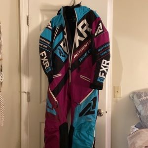 Like new snowmobile gear